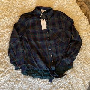 Front tie plaid top